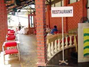 Juhu Hotel Mumbai Exterior foto