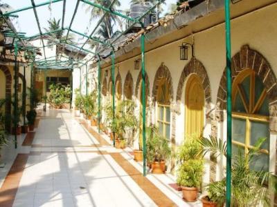 Juhu Hotel Mumbai Exterior foto